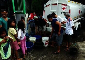 PMI Kota Tangerang Salurkan 10 Ribu Liter Air Bersih
