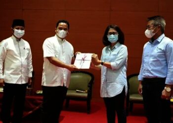 Pemkot Tangerang  Terima 190 Sertipikat Hak Pakai Tanah dari BPN