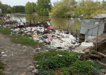 Sampah di Kalimati Ciujung Kabupaten Serang Tak Kunjung Ditangani