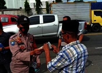 Polresta Tangerang Bagikan 27.659 Masker