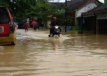 Banjir dan Longsor Hantam Ratusan Rumah di Kabupaten Lebak