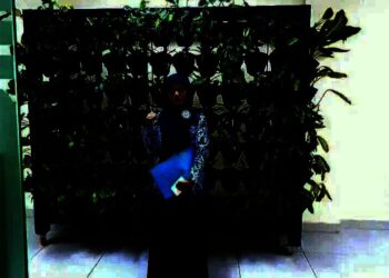 Mukti Hartani Tinggalkan Pekerjaan Demi Jadi Guru