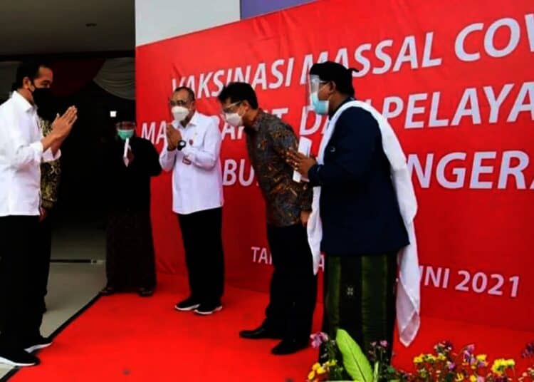 Potret Presiden Jokowi Pantau Vaksinasi di Kabupaten Tangerang