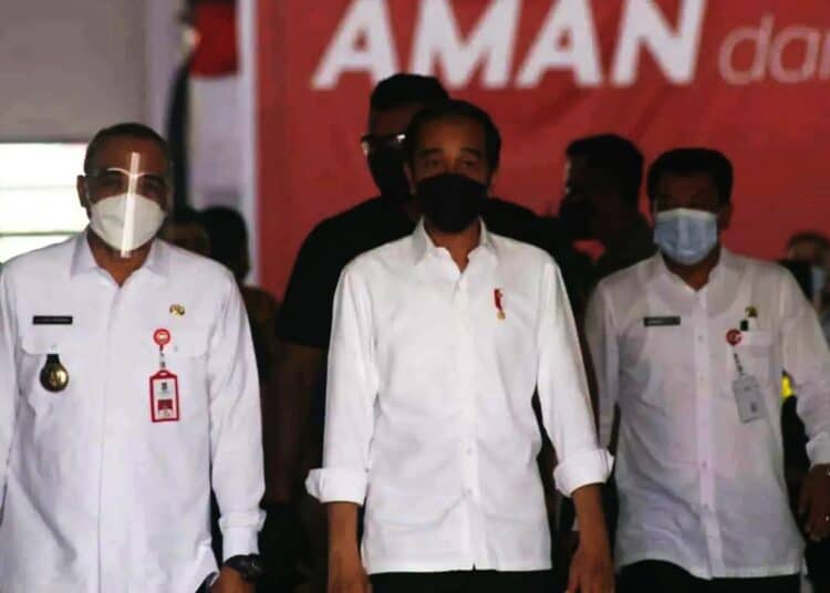Potret Presiden Jokowi Pantau Vaksinasi di Kabupaten Tangerang