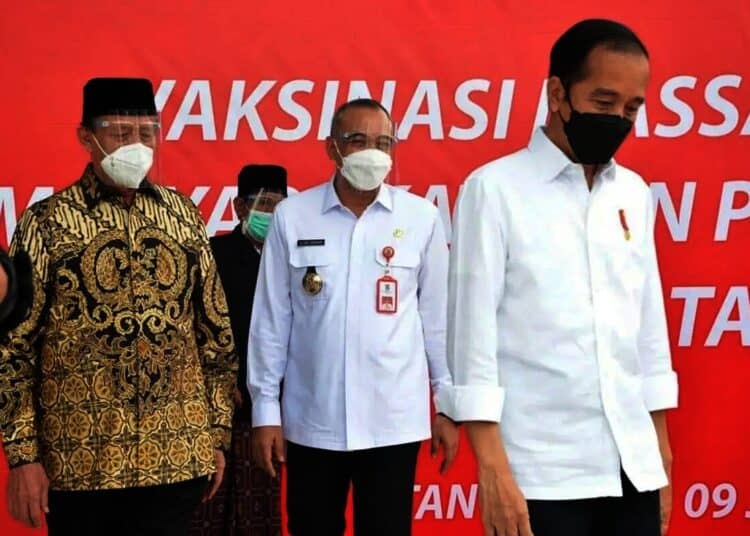 Presiden Jokowi Tinjau Pelaksanaan Vaksinasi Massal di Kabupaten Tangerang