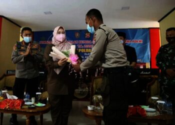 Irna: Siswa Diktukba Polri Calon Pemimpin Masa Depan