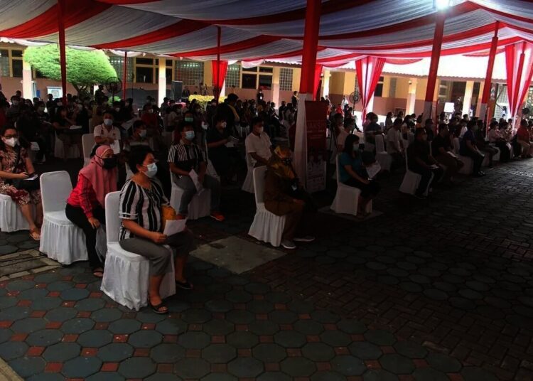 Vaksinasi Massal COVID-19 di Kota Tangerang