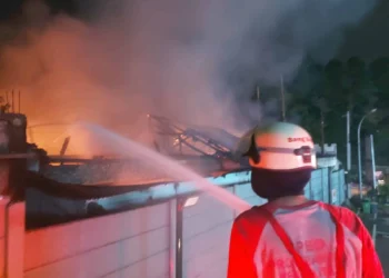 Kebakaran Kantor Desa Bitung Jaya Dipadamkan, Dokumen Desa Ludes