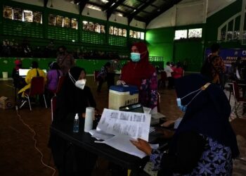 Giliran Guru, Nelayan dan Pelayan Publik Divaksin