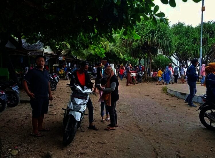 Zona Oranye, Pembukaan Tempat Wisata Dievaluasi