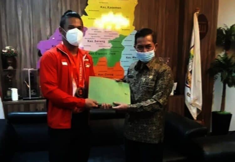 Beri Rizki Hadiah, Wali Kota Serang Janjikan Tempat Latihan