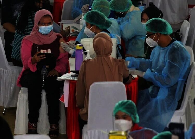 Pelaksanaan Vaksinasi Secara Massal di Kabupaten Tangerang