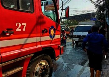 Dikira Suara Botol Air Terinjak, Eh Muncul Asap dari Jok Mobil, Rupanya Ini yang Terjadi