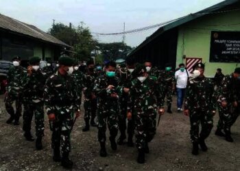 Batalyon Arhanud Vaksin 4.000 Warga dan Bagikan Sembako