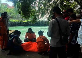 Jenazah Tanpa Identitas Ditemukan Mengambang, Kini Dalam Penanganan Kepolisian