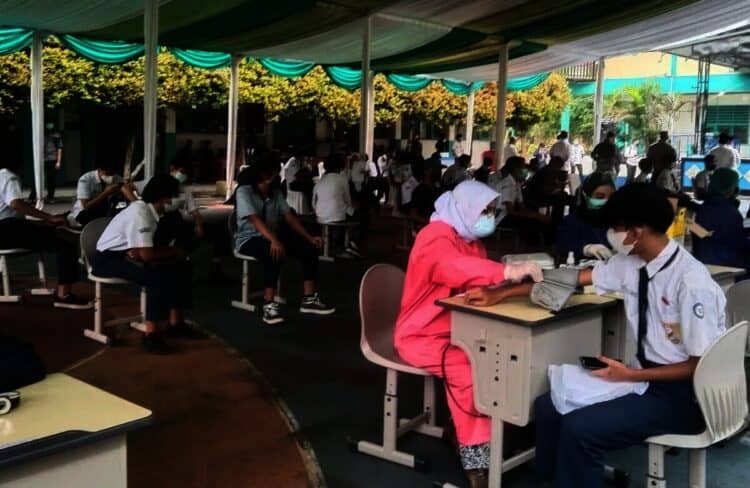 Vaksinasi Pelajar Dimulai, PTM di Tangsel Tetap Ditunda