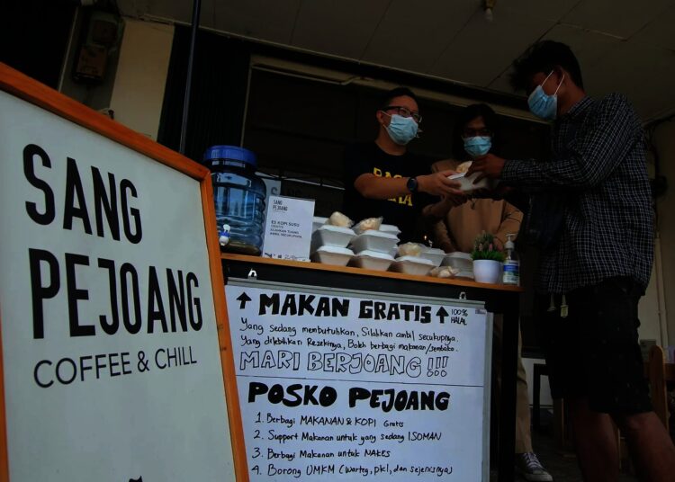 Potret Kedai Kopi di Tangerang Sediakan Sajian Gratis Selama PPKM