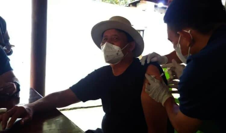 Gubernur Banten Wahidin Halim Disuntik Vaksin Pfizer