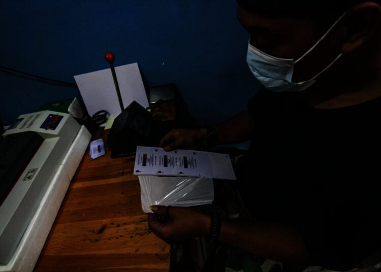 Potret Jasa Cetak Kartu Vaksinasi di Tangerang Kian Menjamur