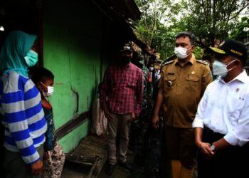 Muhadjir Temukan Warga Miskin Tak Terima Bantuan di Teluknaga