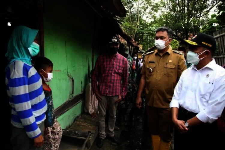 Muhadjir Temukan Warga Miskin Tak Terima Bantuan di Teluknaga