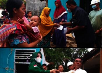 BANTUAN–Ketua Komisi I DPRD Pandeglang, Endang Sumantri (atas) dan anggota DPRD Banten dari Fraksi PPP, Ida Hamidah (bawah), sedang memberikan bantuan kepada para korban banjir bandang, Selasa (14/9/2021). (NIPAL SUTIANA/SATELITNEWS.ID)