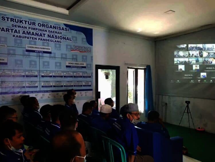 Jajaran Pengurus DPD PAN Pandeglang menghadiri Muscab Virtual, Sabtu (18/9/2021). (ISTIMEWA)