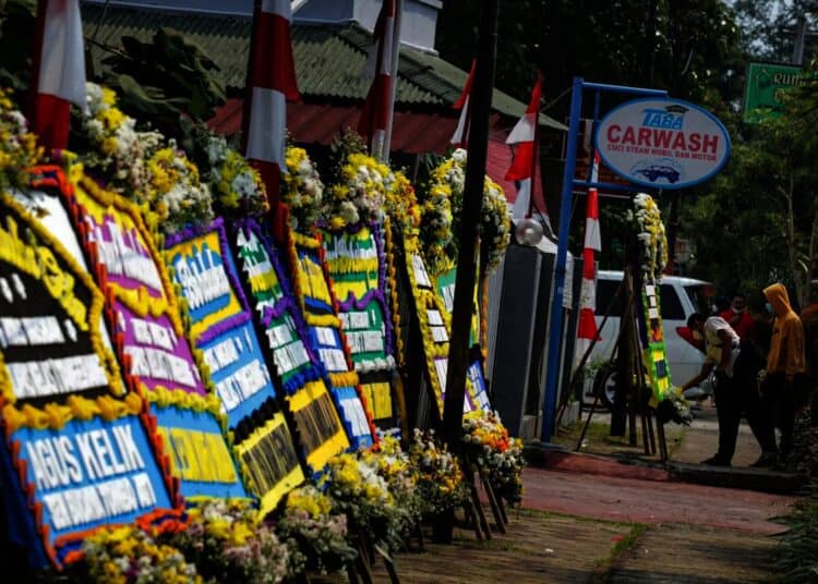 Potret Karangan Bunga Ucapan Duka Cita Penuhi Lapas Klas 1 Tangerang