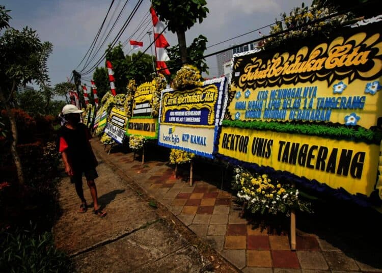 Potret Karangan Bunga Ucapan Duka Cita Penuhi Lapas Klas 1 Tangerang