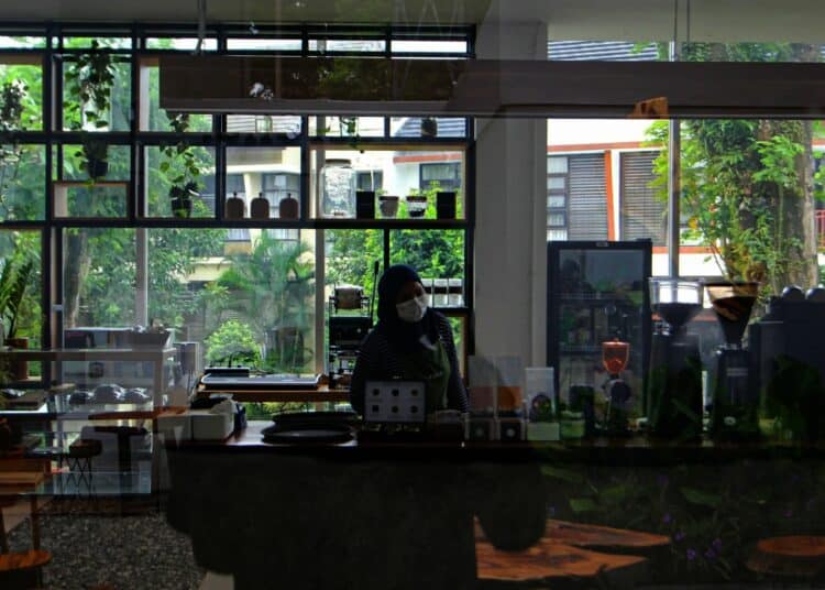 Potret Kedai Kopi Tempat Berinteraksi Penyandang Tuna Rungu di Bintaro