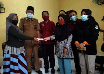 Agen Brilink Kembalikan Uang KPM PKH di Teluknaga