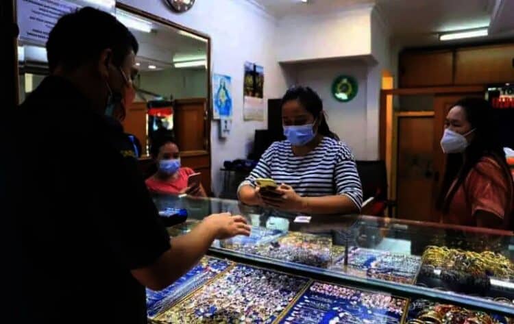 PD Pasar Terapkan Sistem Pembayaran QRIS di Pertokoan Pasar Anyar dan Pasar Poris Tangerang