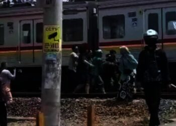 Pemuda dari Lebak Ini Nekat Terobos Palang Pintu KA dan Terseret 10 Meter, Begini Kondisinya