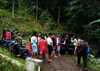 Mobil Rombongan Undangan Pernikahan Masuk Jurang di Lebak, Satu Tewas