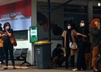 Keluarga Korban Menunggu Informasi Narapidana Yang Terbakar
