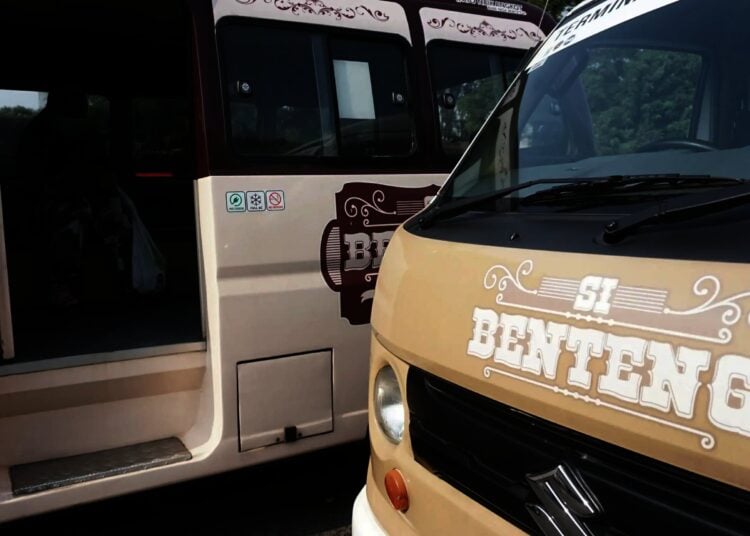 Potret Angkot si Benteng yang Kini Digratiskan Hingga Akhir Tahun