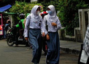Tak Ada Klaster Sekolah, Kaji Penutupan Kelas
