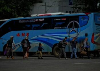 Wajib Sertakan Hasil Tes Negatif Covid-19 Dikeluhkan