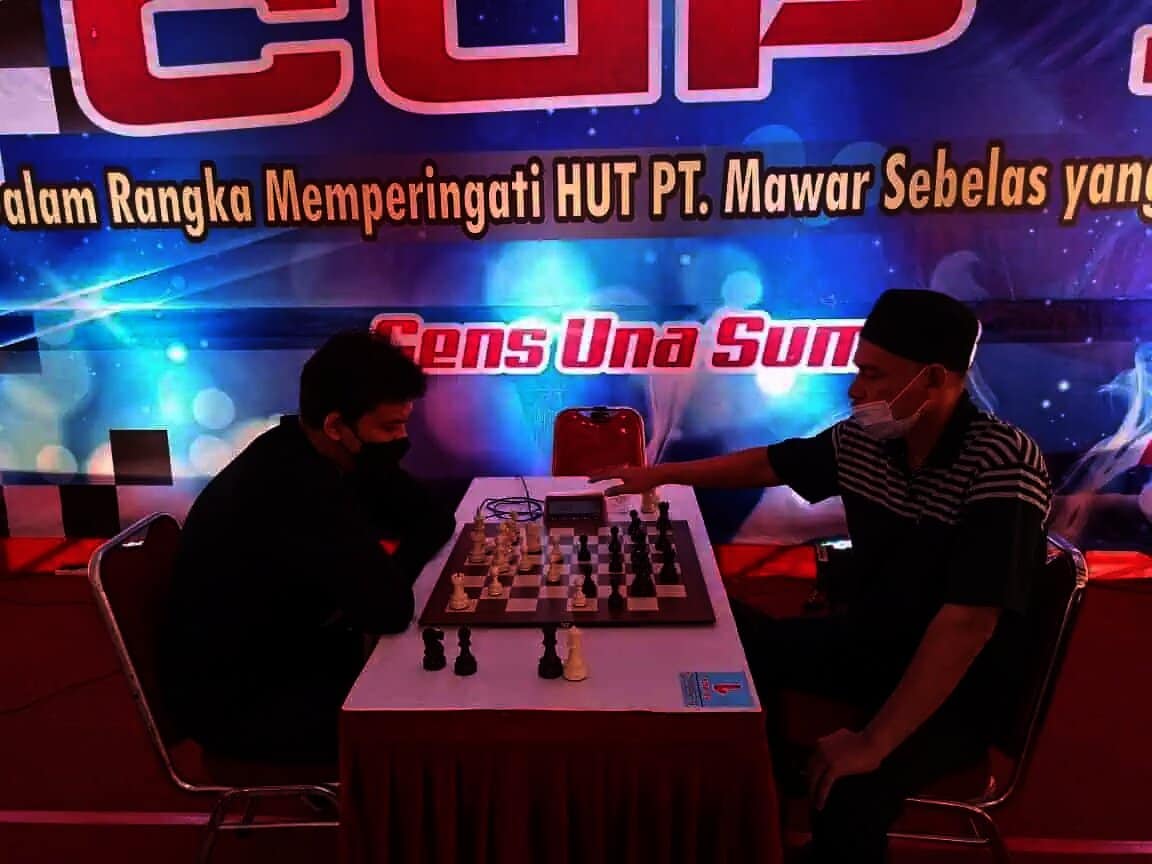 Turnamen Catur Mawar Sebelas Pecahkan Rekor Peserta