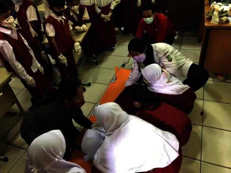 SDN Kunciran 8 Latih Dokter Cilik