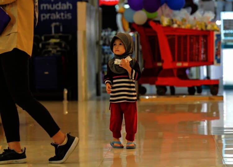 Potret Anak Usia di Bawah 12 Tahun Boleh Masuk Mal di Tangerang