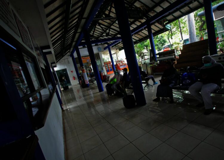 Potret Jelang Pemberlakuan Wajib Tes PCR Sebagai Syarat Perjalanan Moda Transportasi