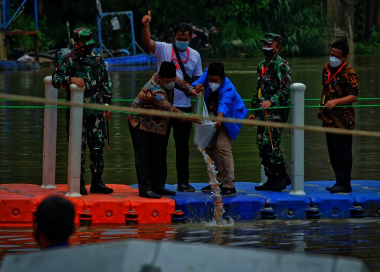 Potret Peringatan Hari Sumpah Pemuda di Sungai Cisadane
