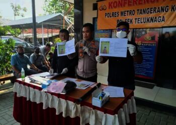 Preman Bakar Tukang Sosis di Pantai Tanjung Pasir