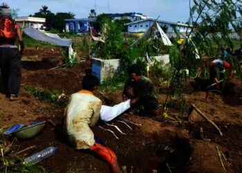Ratusan Makam Tua Dibongkar di Neglasari, Jasad Dipindahkan ke TPU Selapajang