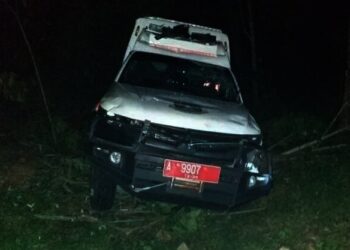 Diduga Nyasar, Mobil Ambulans Pengangkut Vaksin Masuk Jurang