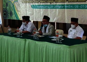 SAMBUTAN–Ketua MUI Kabupaten Pandeglang, KH. Tb Hamdi Ma'ani, sedang memberikan sambutan sebelum demisioner di periode pertamanya, pada acar Musda X MUI Pandeglang, beberap waktu lalu. (DOKUMEN/SATELITNEWS.ID)