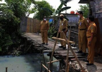 Cek Saluran Air di Kecamatan Benda, Wali Kota Arief Temukan Ini