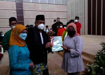 BPN Serahkan 1.000 Sertipikat Tanah Warga Tangsel