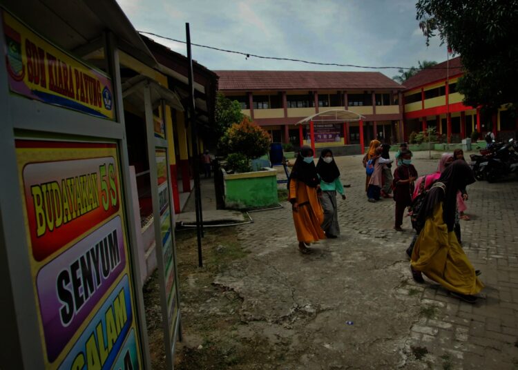 Potret PTM Terbatas di SDN Kiara Payung yang Sempat Disegel